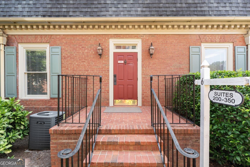 Photo of 7000 Peachtree Dunwoody Road NE, Building 6 #350, Atlanta, GA 30328 (MLS # 10822883)