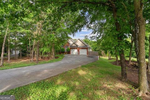 Photo of 221 Woodford Way SE, Calhoun, GA 30701 (MLS # 10766355)