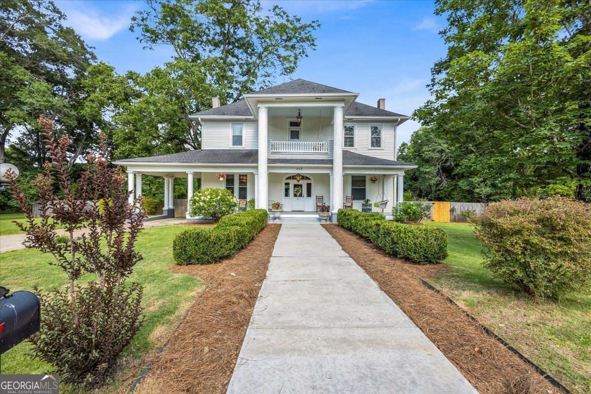 205 Cobb ST