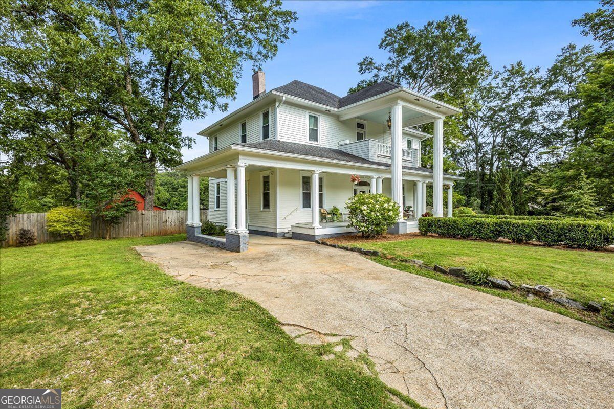 205 Cobb ST