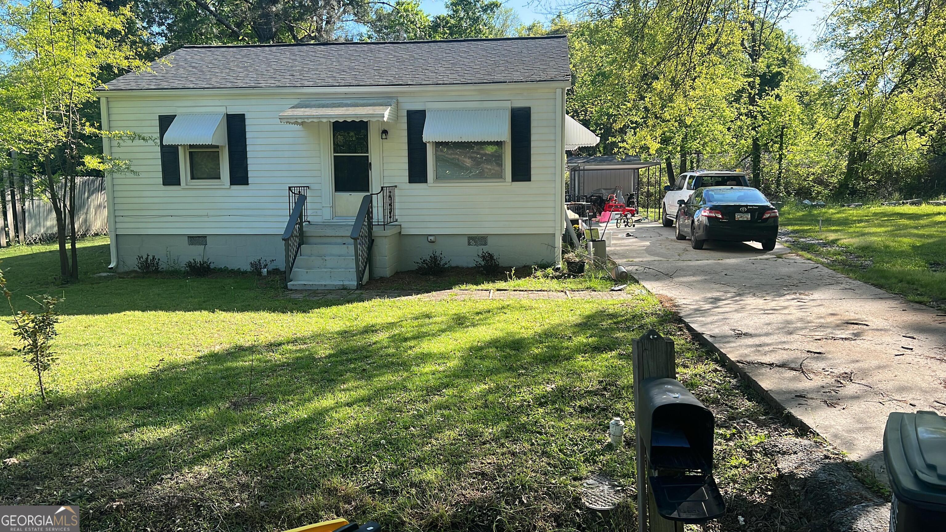 38 Battey DR NW