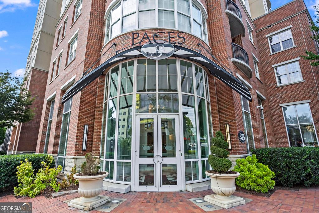 Photo of 325 E Paces Ferry Road NE #703, Atlanta, GA 30305 (MLS # 10625281)