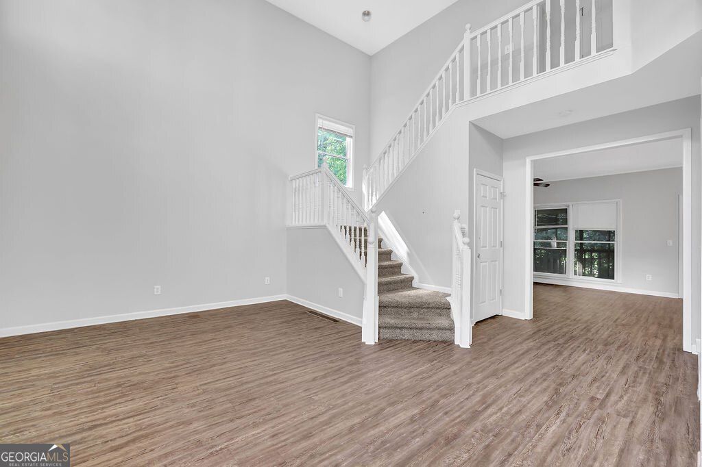 Photo of 6708 Thornwood Court, Flowery Branch, GA 30542 (MLS # 10656730)