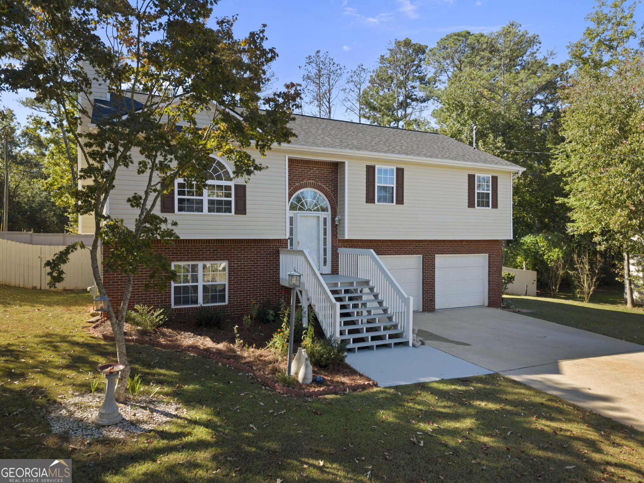 1281 Eagles Nest CIR