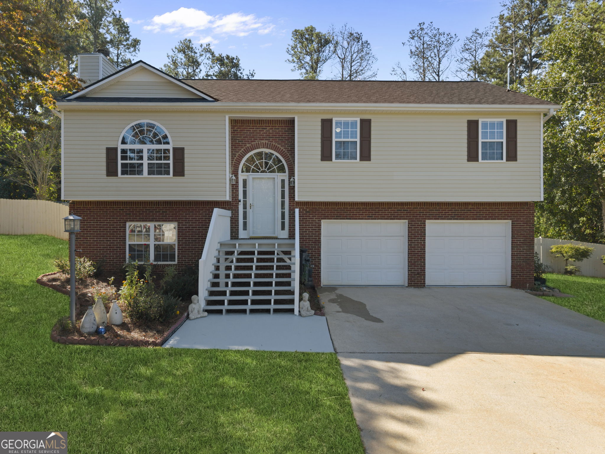 1281 Eagles Nest CIR