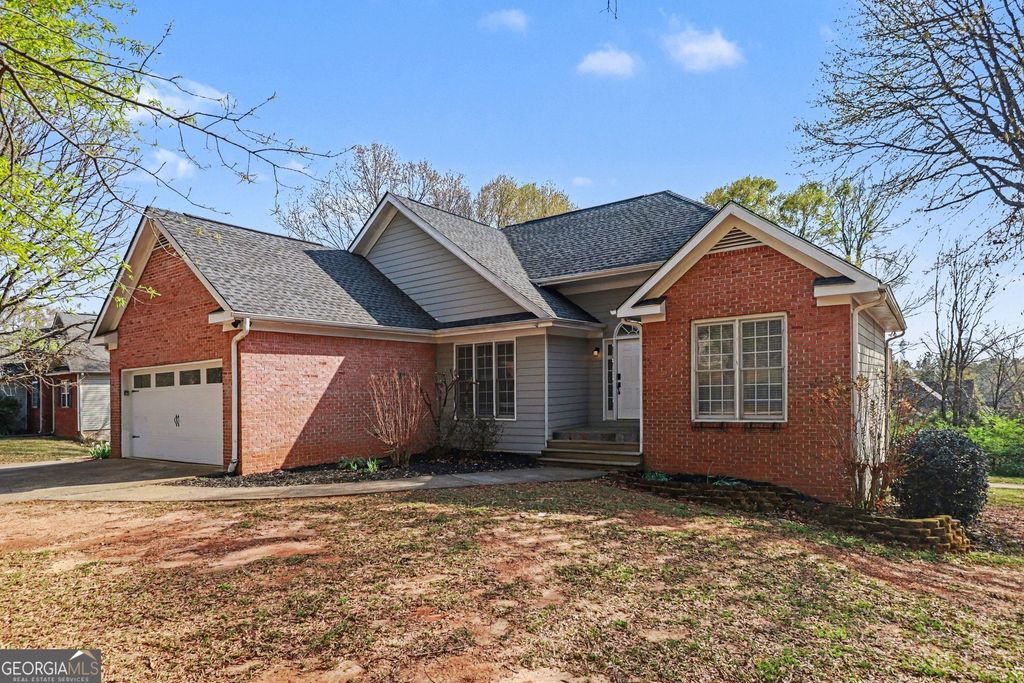 Photo of 45 Vinnings Lane, Cartersville, GA 30120 (MLS # 10718877)