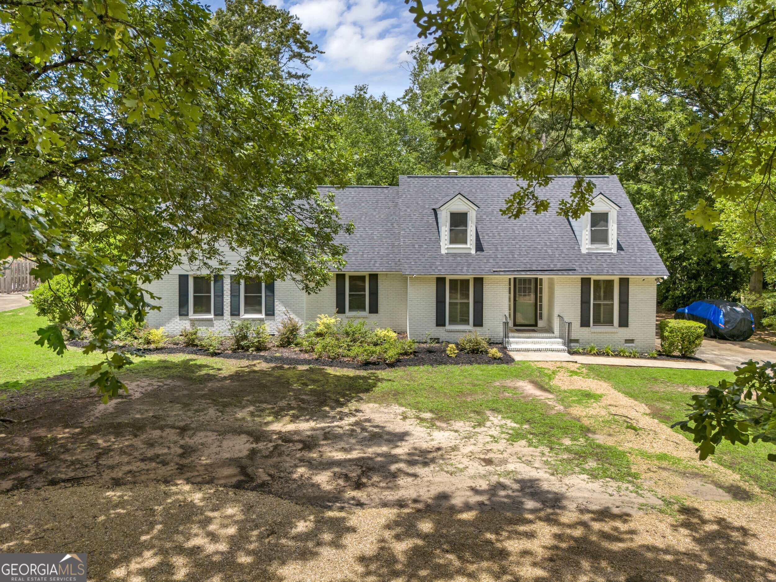 2715 N Doublegate DR