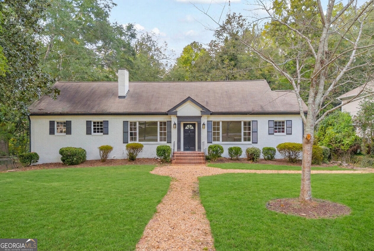 590 Highland AVE