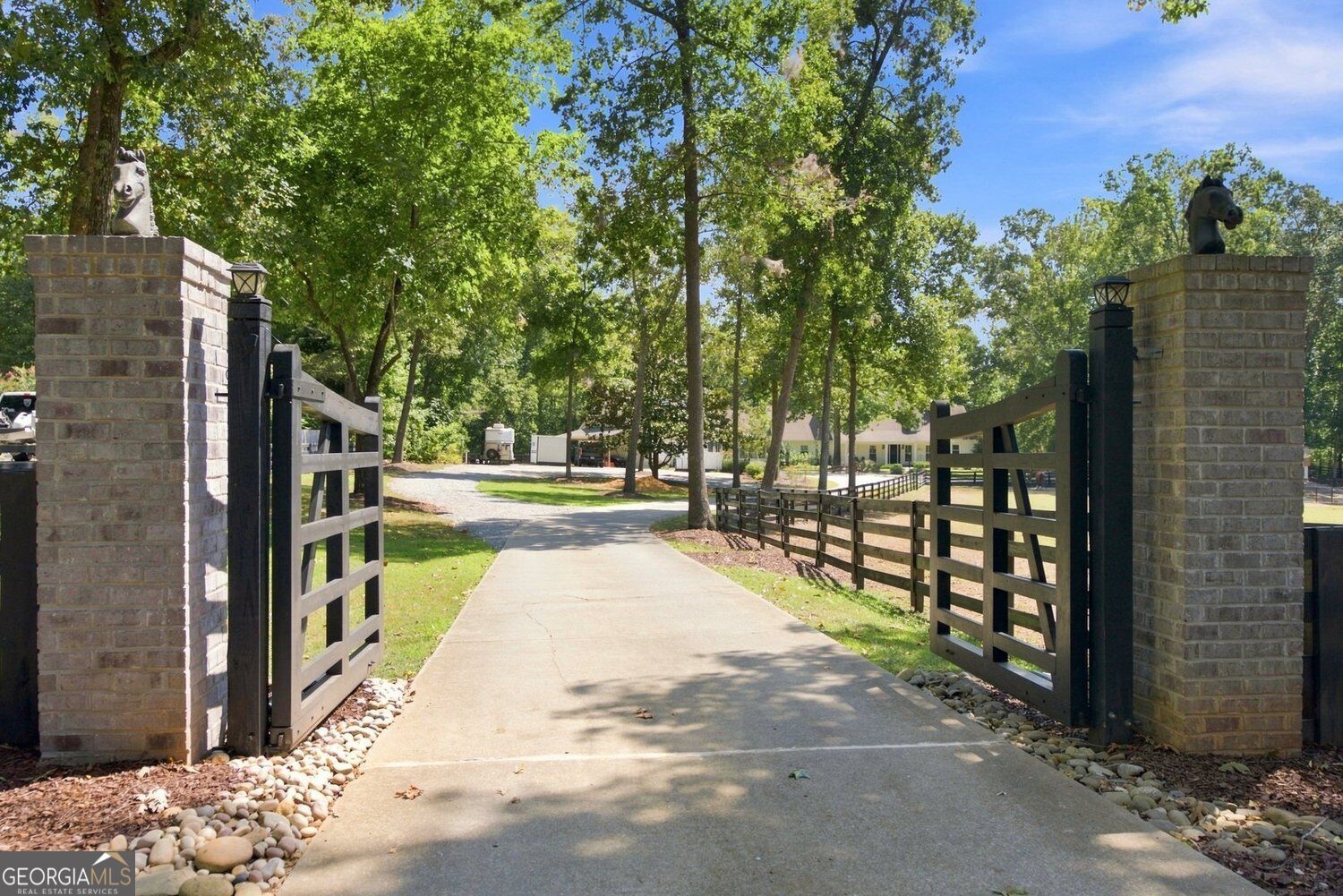 297 Henderson Lake DR