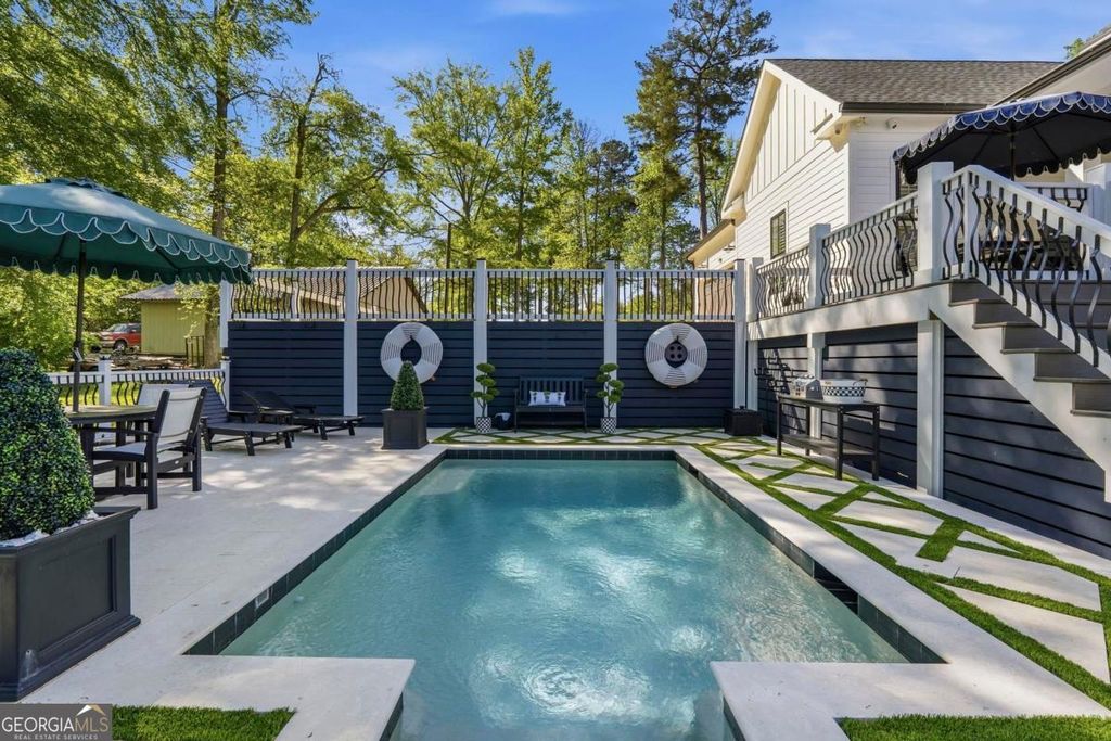 Photo of 1090 Crooked Creek Road, Eatonton, GA 31024 (MLS # 10730368)