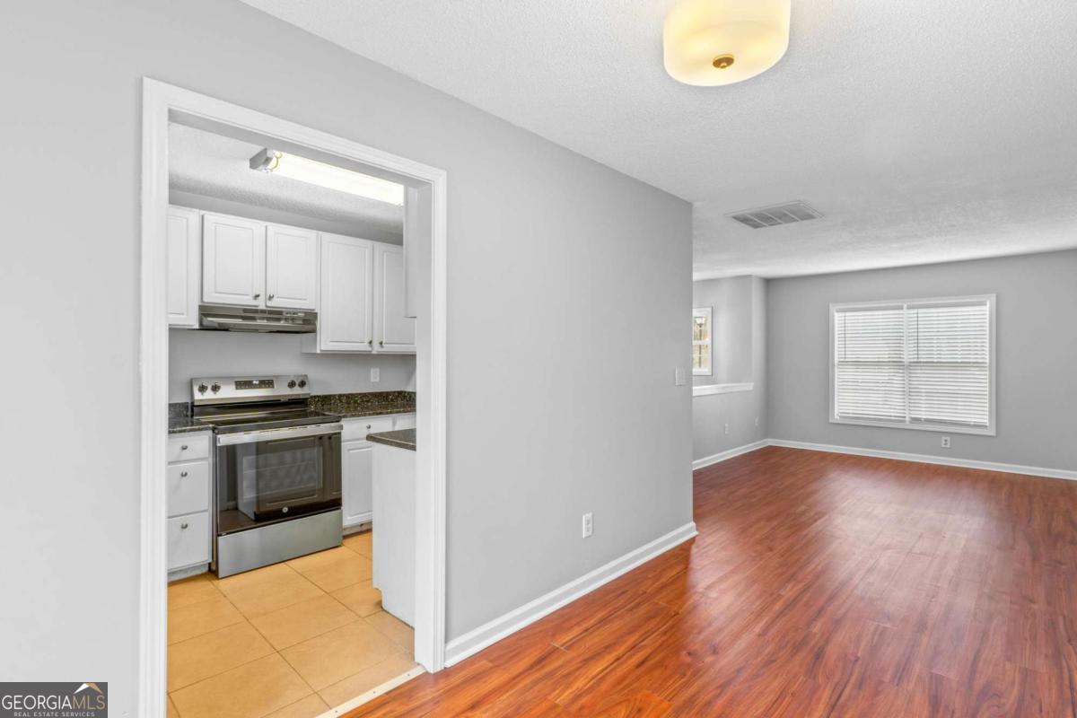 111 Hamilton RD