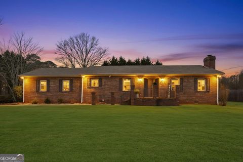 727 William ST Dacula GA 30019