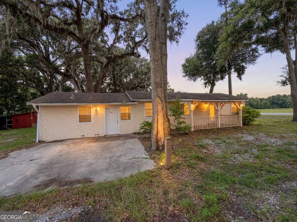 Photo of 201 Lucian at Crispen Blvd Street, Brunswick, GA 31523 (MLS # 10832162)