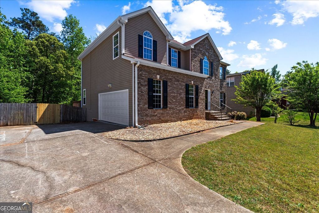 Photo of 3136 Claridge Drive, Conyers, GA 30094 (MLS # 10733727)