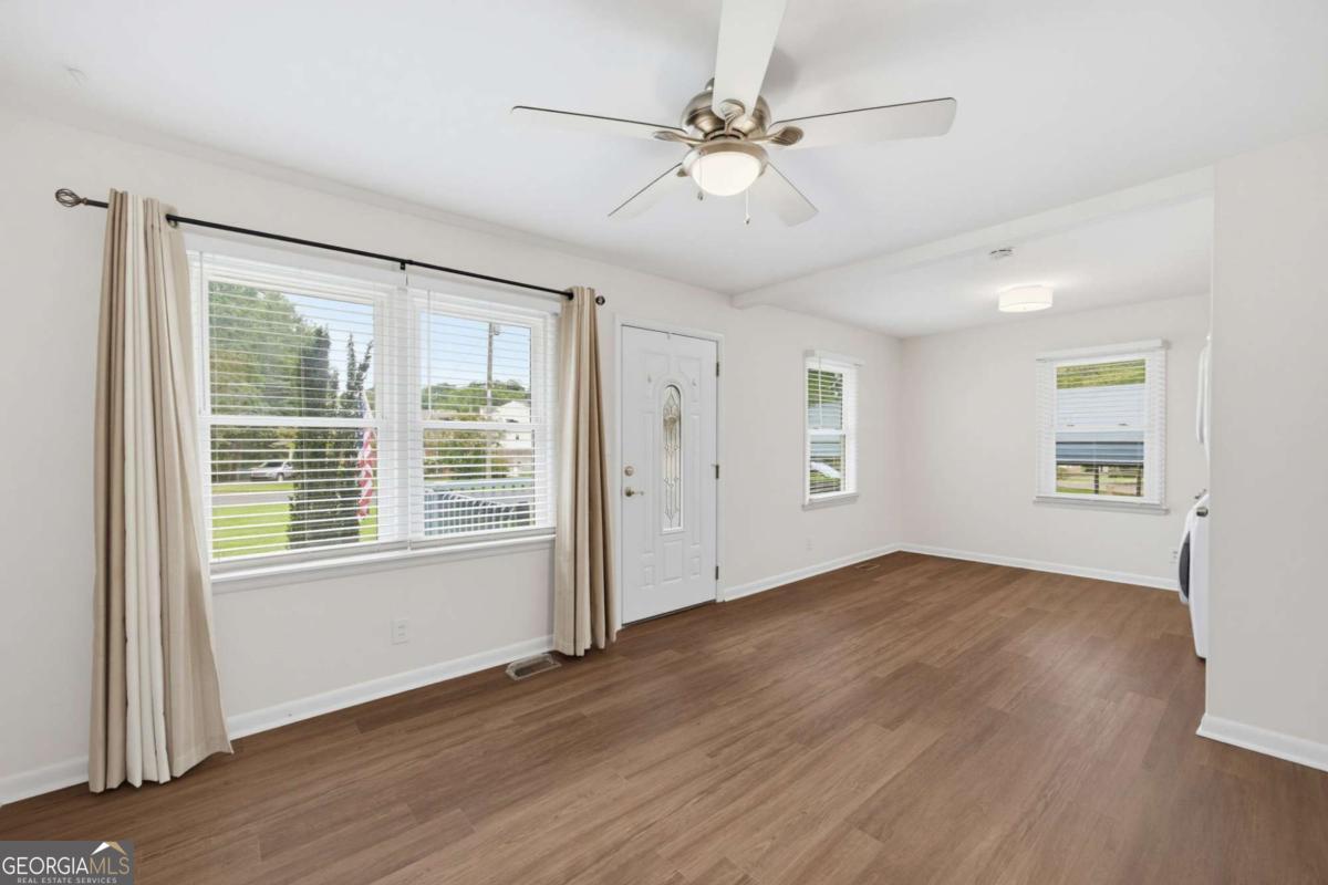 3026 Shirley DR