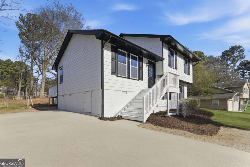 Photo of 499 Strickland Court, Lawrenceville, GA 30046 (MLS # 10699421)