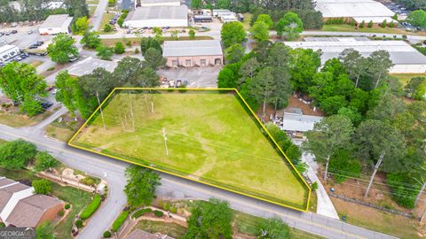 235 Cleveland RD Bogart GA 30622