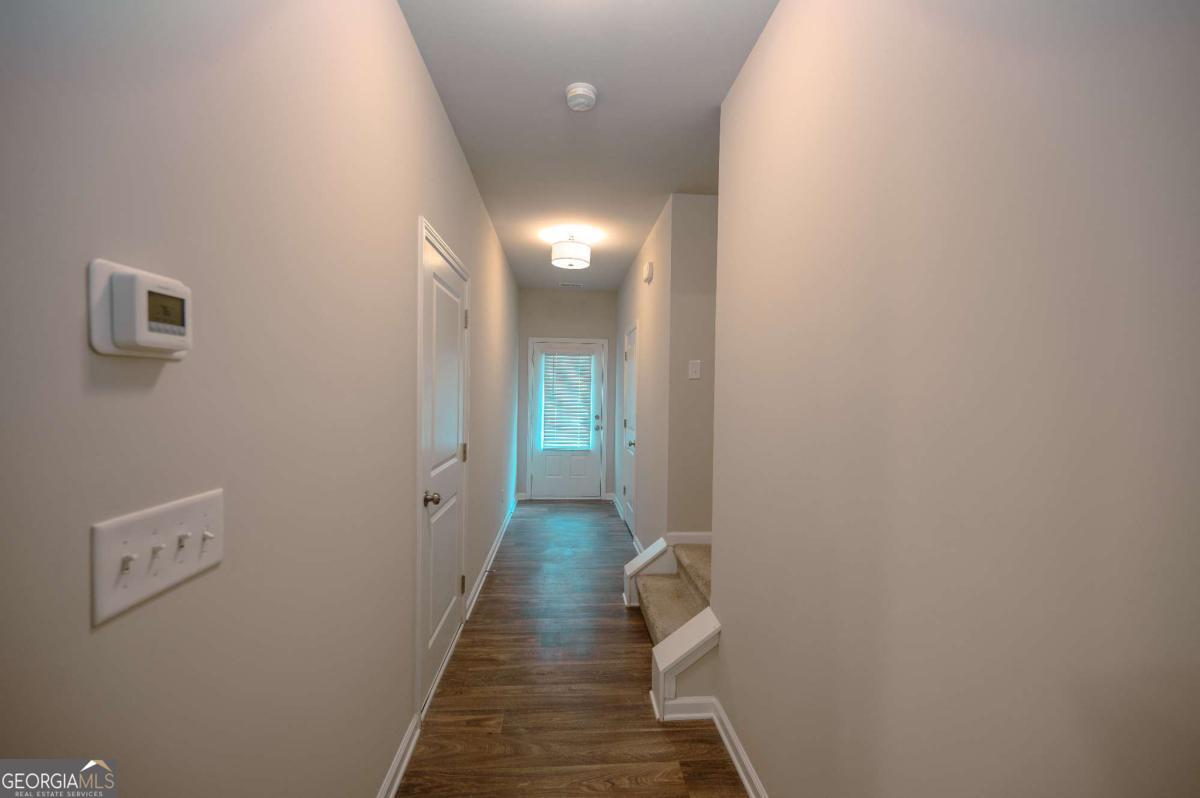 3177 MEADOWSTONE LN SW