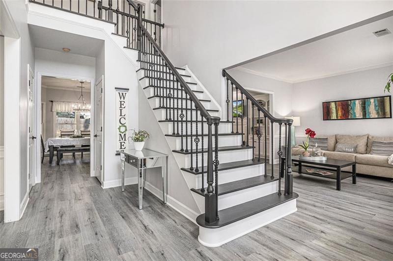 3055 DOGWOOD HOLLOW