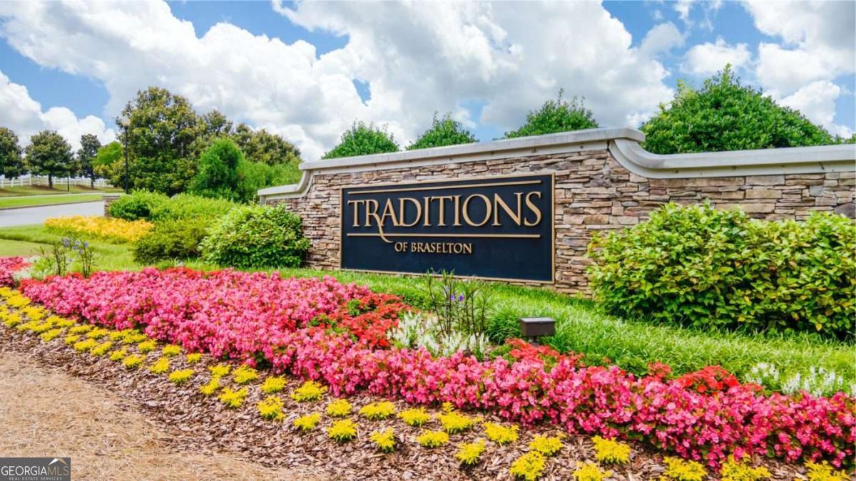 Traditions of Braselton - Residential