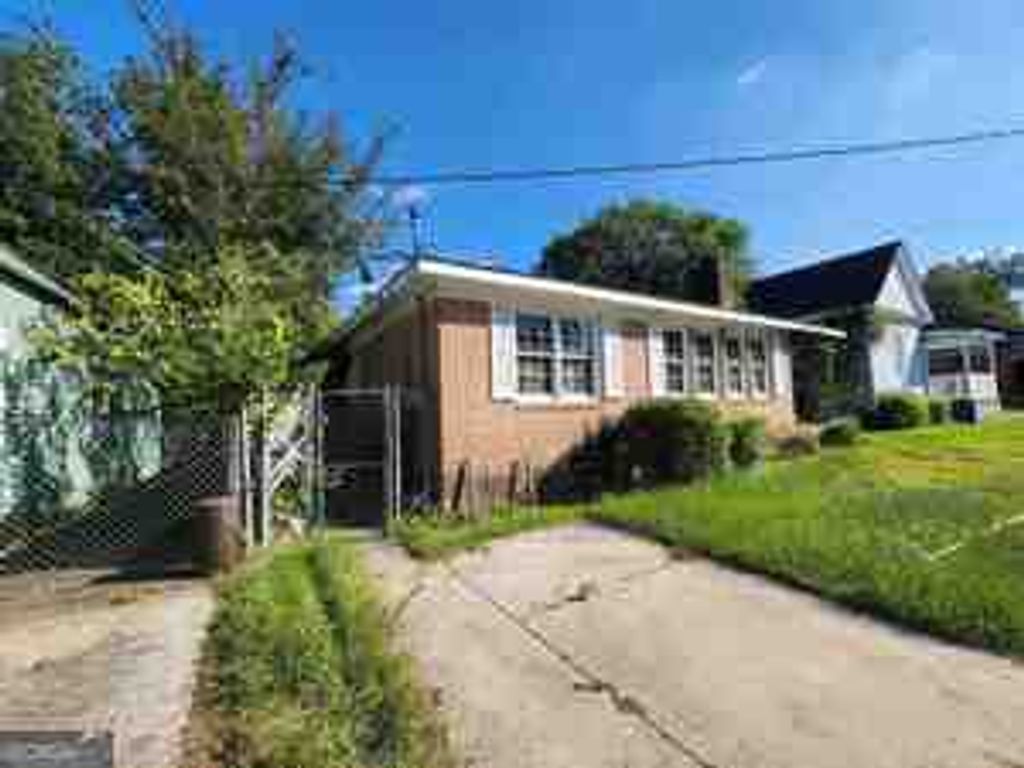 Photo of 377 Grant Ave, Macon, GA 31201 (MLS # 10660399)