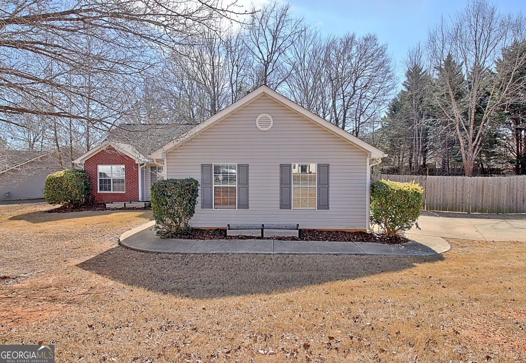 Photo of 514 Sarahs Lane, Locust Grove, GA 30248 (MLS # 10689456)