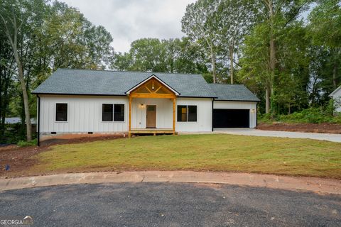83 Crestwood Drive Hartwell GA 30643