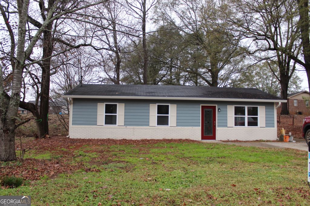 Photo of 21 Duke Circle, Winder, GA 30680 (MLS # 10654373)