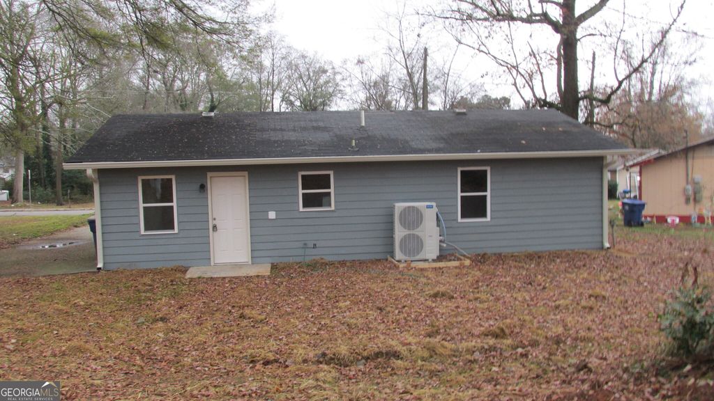 Photo of 21 Duke Circle, Winder, GA 30680 (MLS # 10654373)