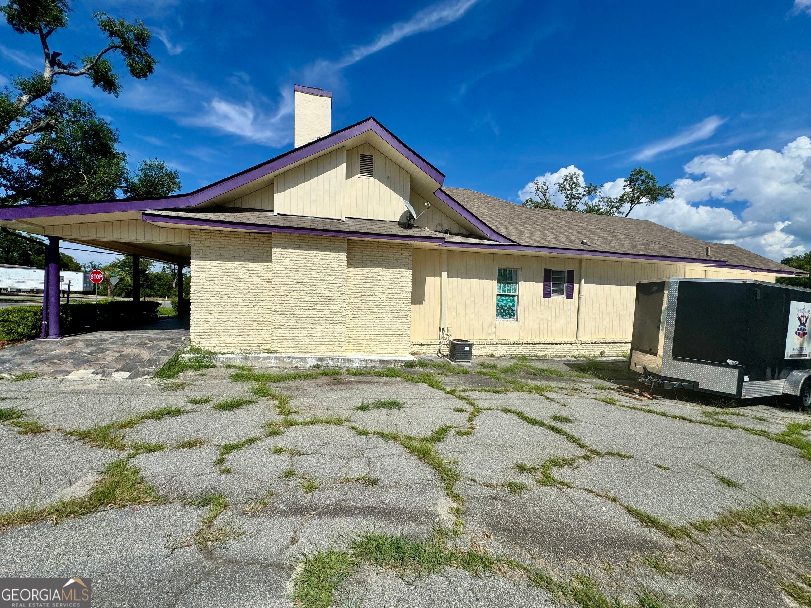 101 W Stuart AVE