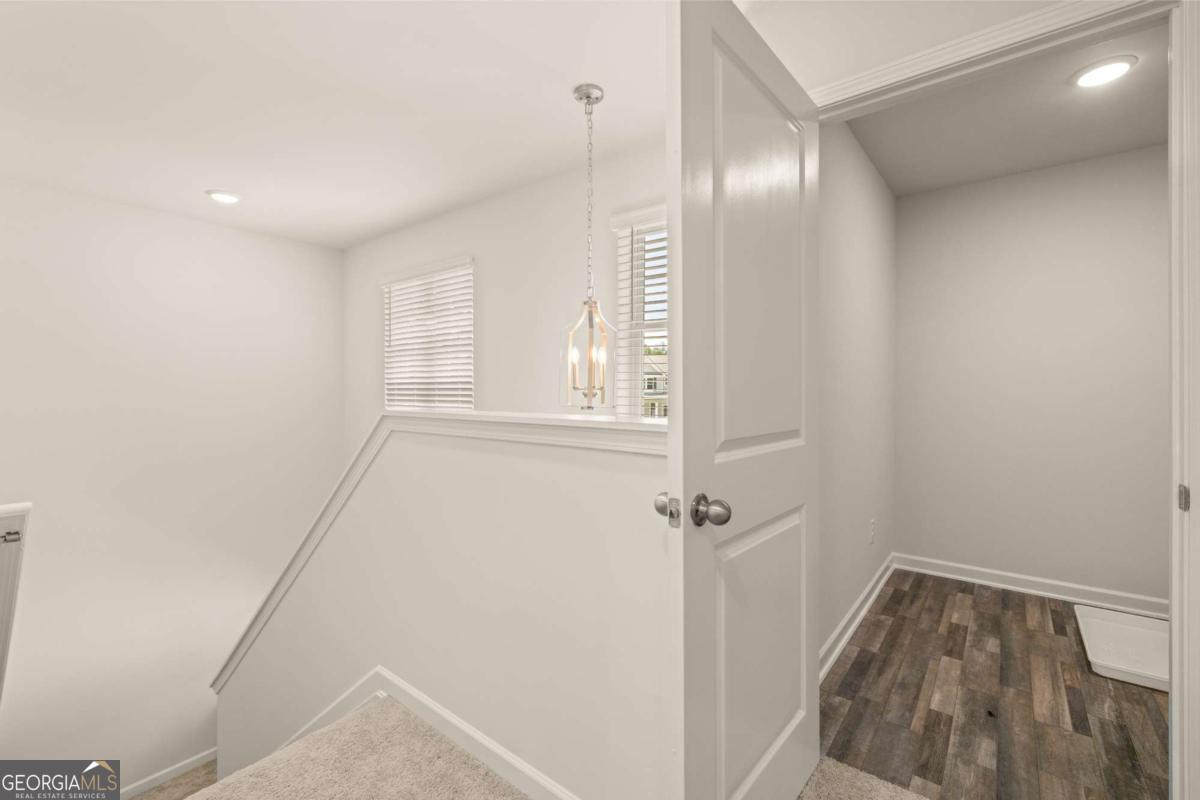 Whisper Creek - Residential