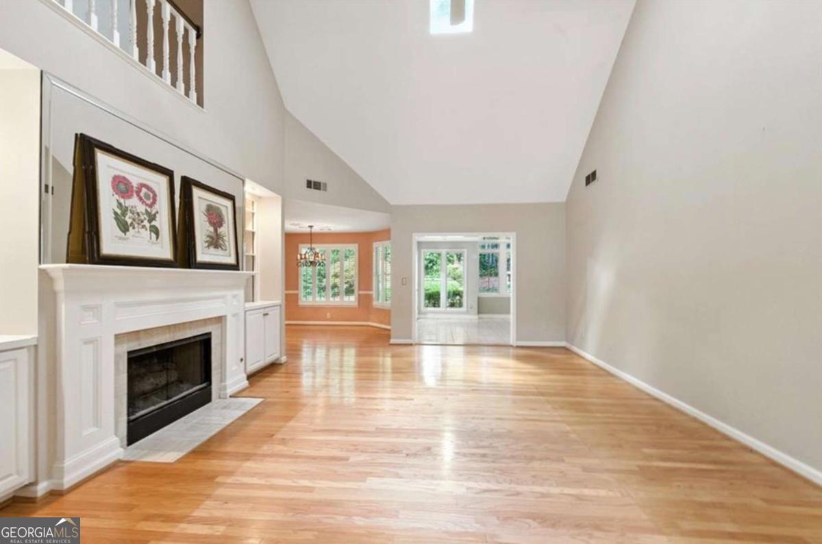 1910 Windham PARK NE