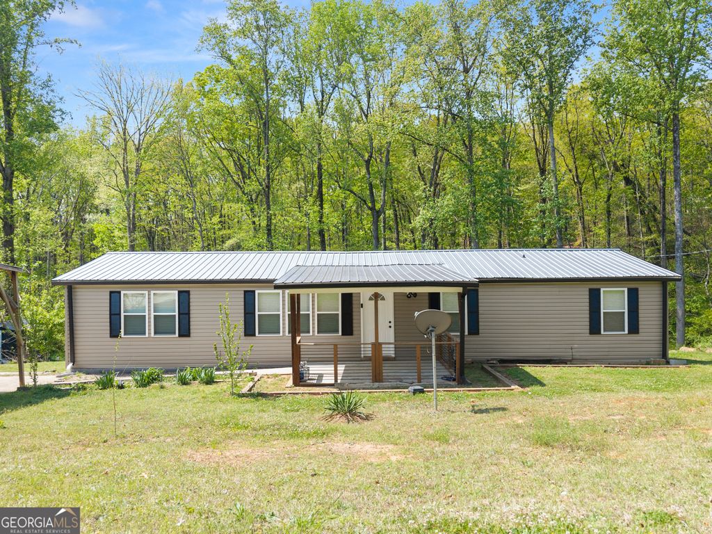 Photo of 1670 Azelea Lane, Gainesville, GA 30507 (MLS # 10728982)