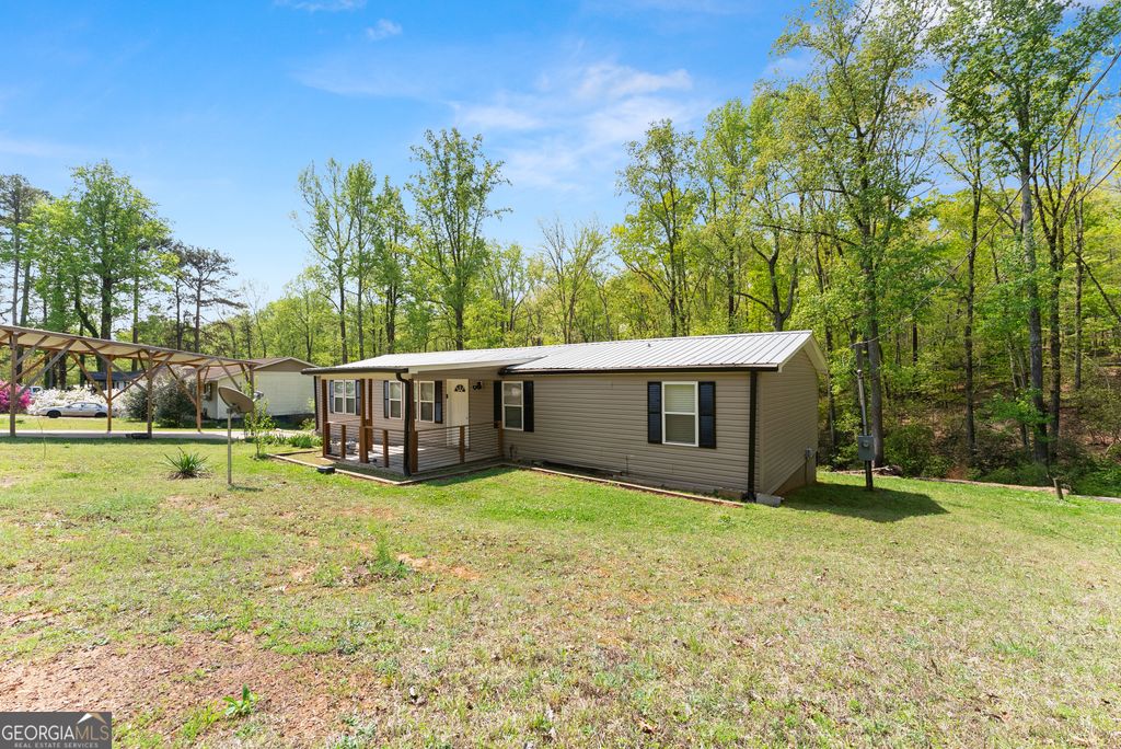 Photo of 1670 Azelea Lane, Gainesville, GA 30507 (MLS # 10728982)