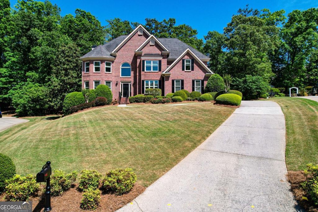 Photo of 7450 Glenmaura Way, Suwanee, GA 30024 (MLS # 10755870)