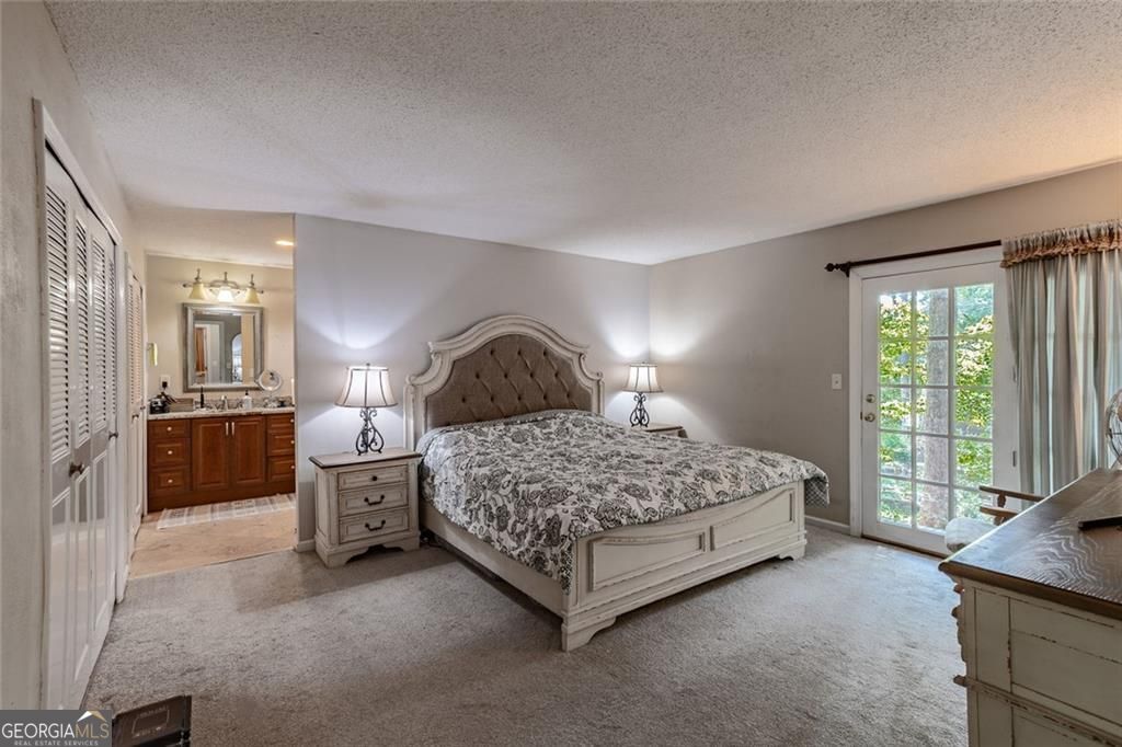 Roswell, Georgia 30048, United States, 3 Bedrooms Bedrooms, ,2 BathroomsBathrooms,Residential,Active,232229