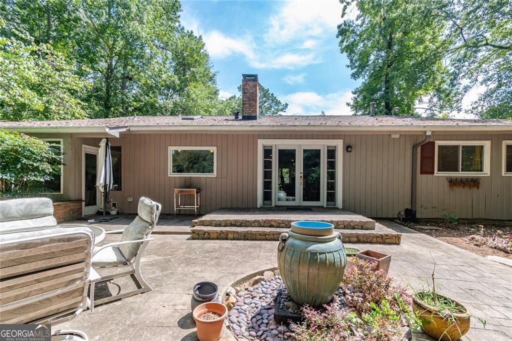 Roswell, Georgia 30048, United States, 3 Bedrooms Bedrooms, ,2 BathroomsBathrooms,Residential,Active,232229