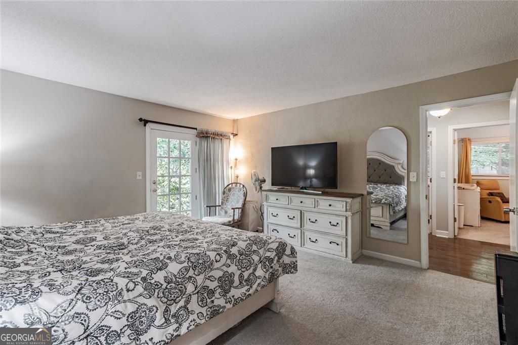 Roswell, Georgia 30048, United States, 3 Bedrooms Bedrooms, ,2 BathroomsBathrooms,Residential,Active,232229