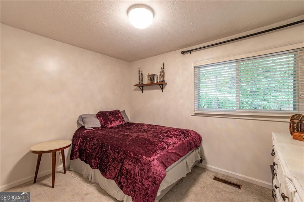 Roswell, Georgia 30048, United States, 3 Bedrooms Bedrooms, ,2 BathroomsBathrooms,Residential,Active,232229