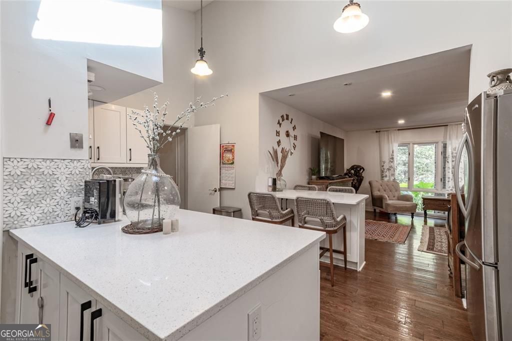 Roswell, Georgia 30048, United States, 3 Bedrooms Bedrooms, ,2 BathroomsBathrooms,Residential,Active,232229