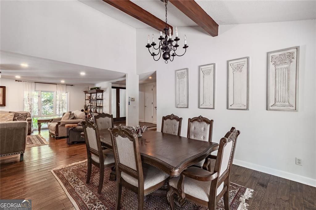 Roswell, Georgia 30048, United States, 3 Bedrooms Bedrooms, ,2 BathroomsBathrooms,Residential,Active,232229