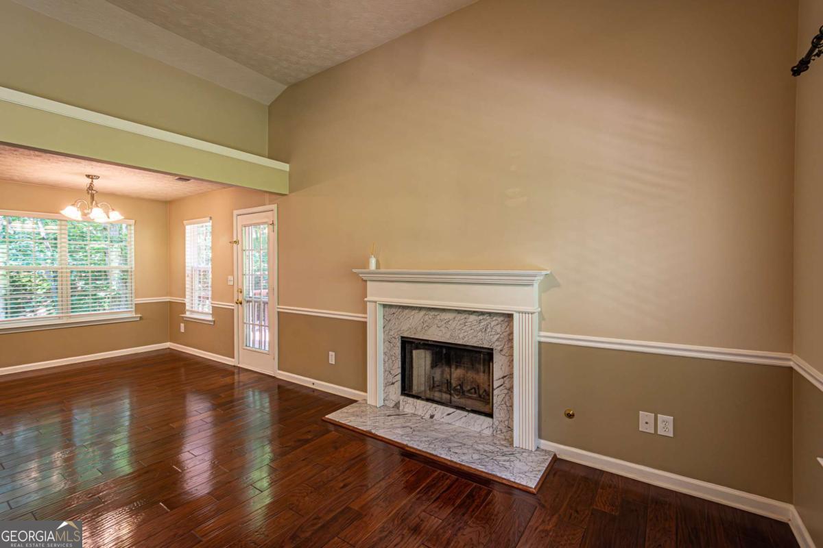 226 Mountain Brook CIR