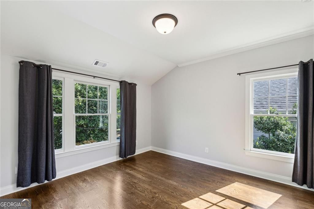 Atlanta, Georgia 30305, United States, 5 Bedrooms Bedrooms, ,5 BathroomsBathrooms,Residential,Pending,116015