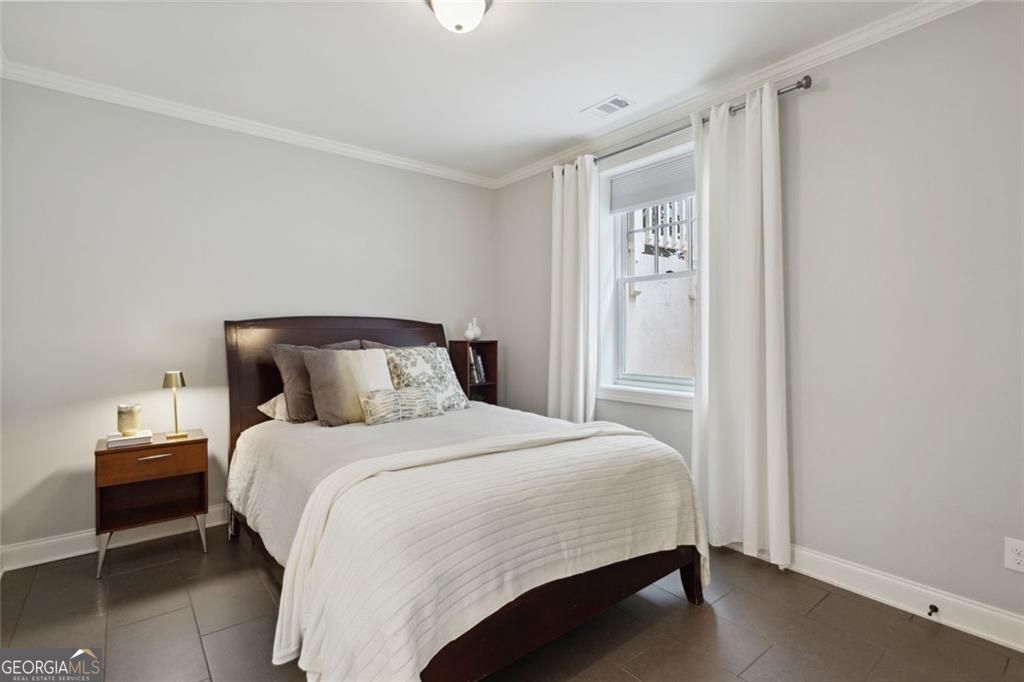 Atlanta, Georgia 30305, United States, 5 Bedrooms Bedrooms, ,5 BathroomsBathrooms,Residential,Pending,116015