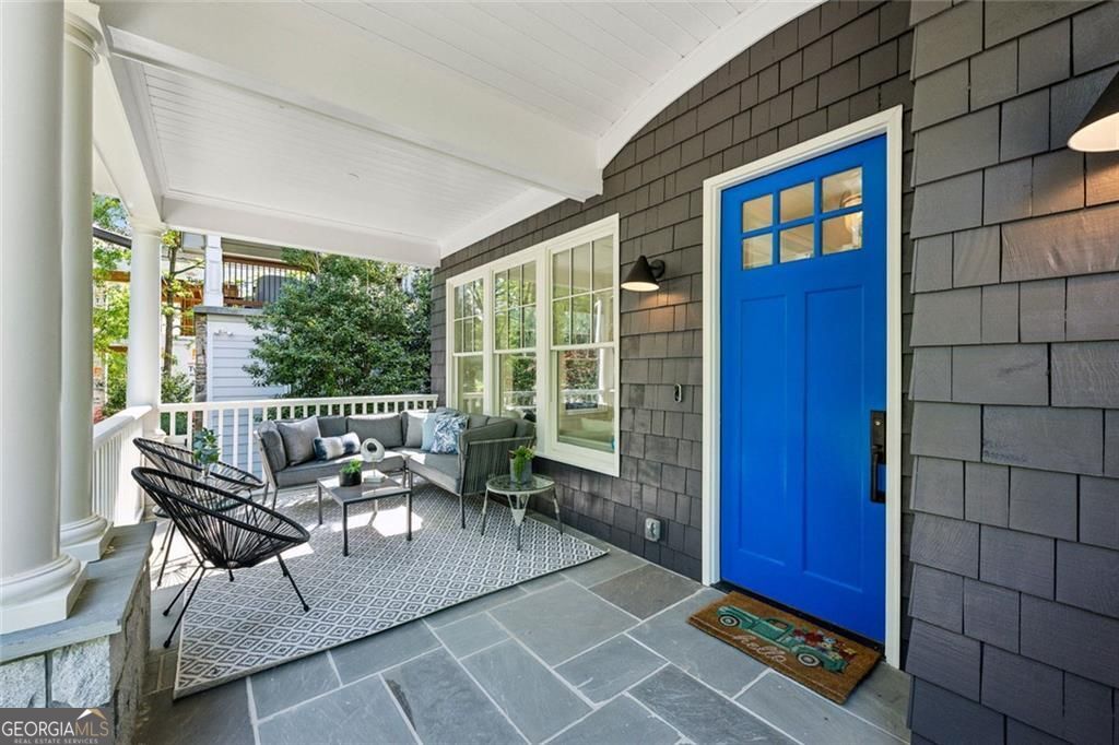 Atlanta, Georgia 30305, United States, 5 Bedrooms Bedrooms, ,5 BathroomsBathrooms,Residential,Pending,116015