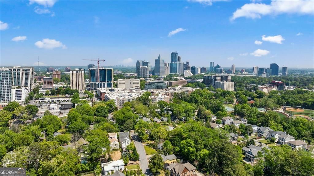 Atlanta, Georgia 30305, United States, 5 Bedrooms Bedrooms, ,5 BathroomsBathrooms,Residential,Pending,116015