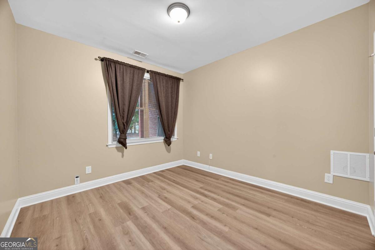 Creekside at Vinings - Residential Lease