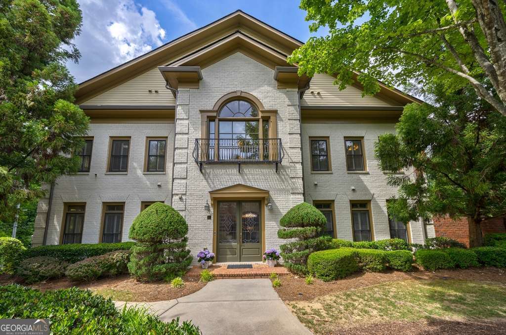 3127 Lenox RD NE 1