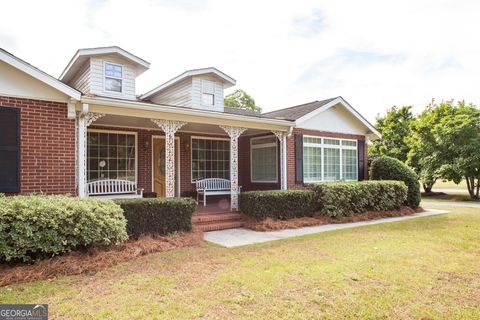 A home in Blackshear