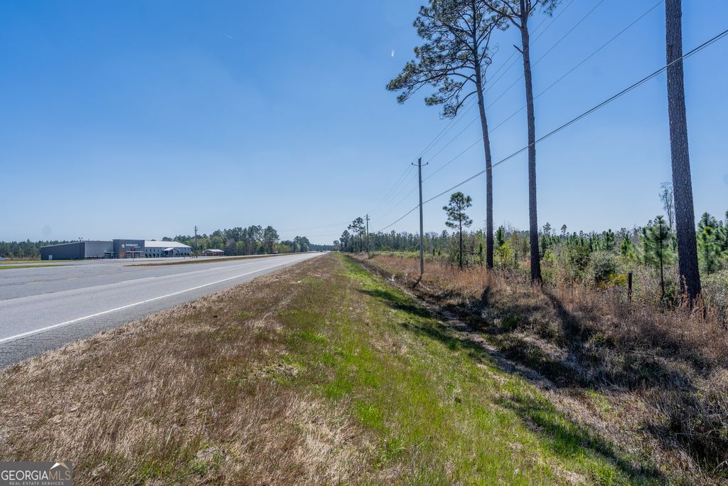 Photo of 0 MEMORIAL DR, Waycross, GA 31503 (MLS # 10716966)